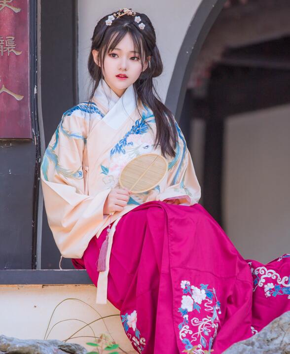 [YWW.ME] 2023.05.16 窈窕春色 发光唔