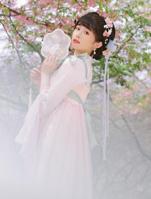 [YWW.ME] 2023.05.25 少女与樱花 breezyzm