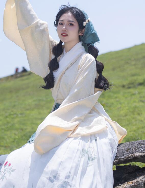 [YWW.ME] 2023.05.27 夏日牧场 沉诗思