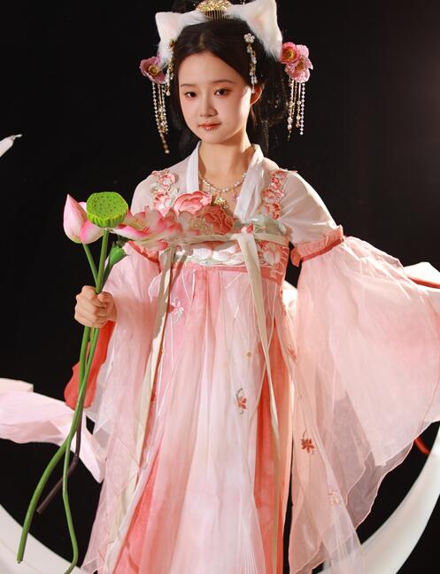 [YWW.ME] 2023.06.03 小荷花 柚二白白