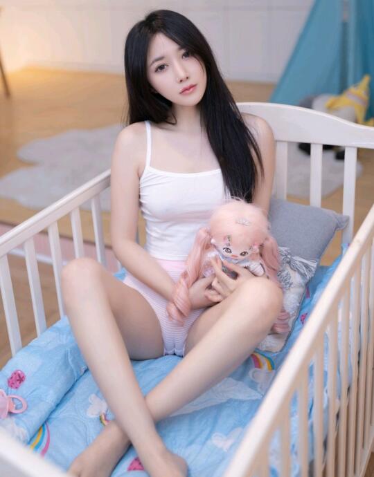 [XiuRen秀人网] 2023.12.01 No.7752 鱼子酱Fish 甜美美腿