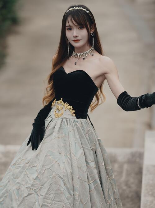 [YWW.ME] 2023.07.03 一个人的婚礼 兔子Zzz不吃胡萝卜