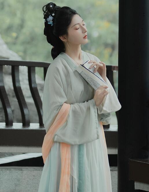 [YWW.ME] 2023.07.07 雨打芭蕉 芙蕖尚盈