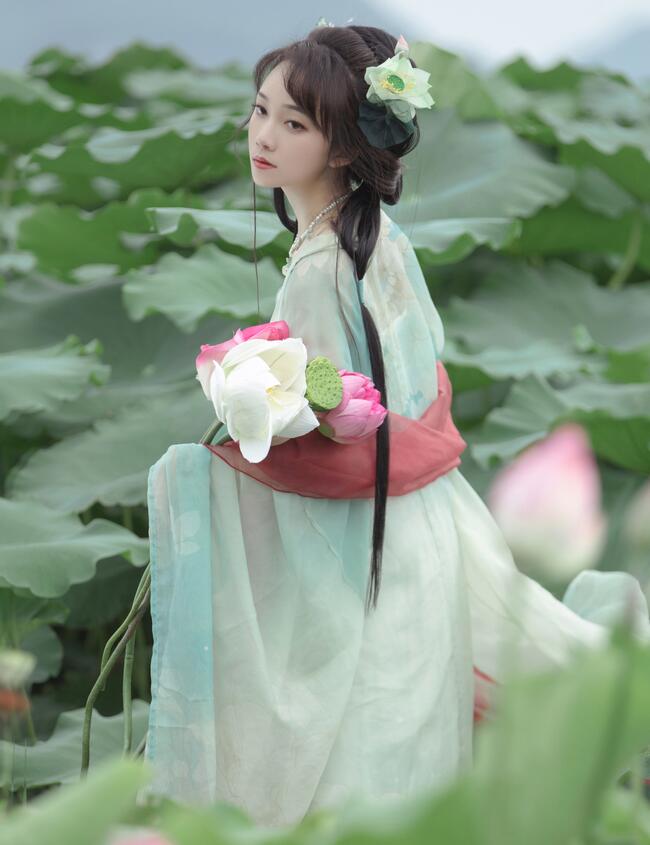 [YWW.ME] 2023.07.08 慕娉婷 秋哒哒–