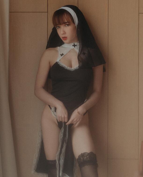 [DCP snaps] Vanessa – Vol.10 Halloween Nun