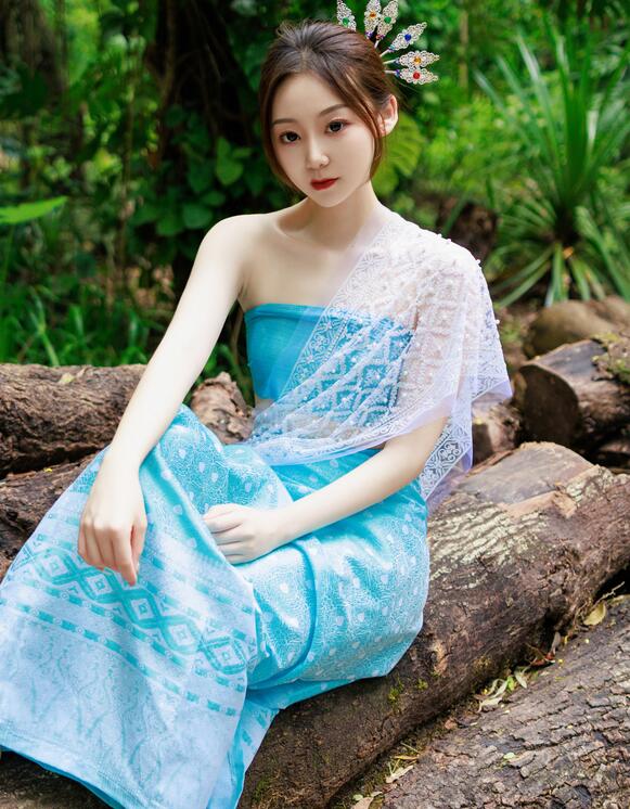 [YWW.ME] 2023.07.25 傣族少女 社恐的乱乱