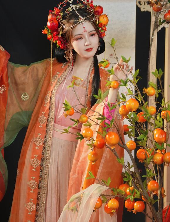 [YWW.ME] 2023.07.25 十二花神之石榴花神 Tifa丁小妮