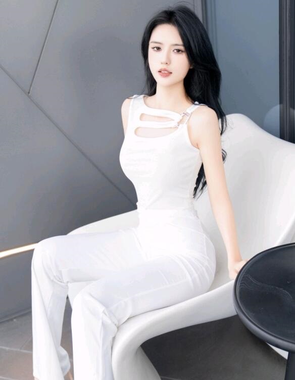 [XiuRen秀人网] 2024.01.10 No.7937 浅浅Danny 美腿妩媚