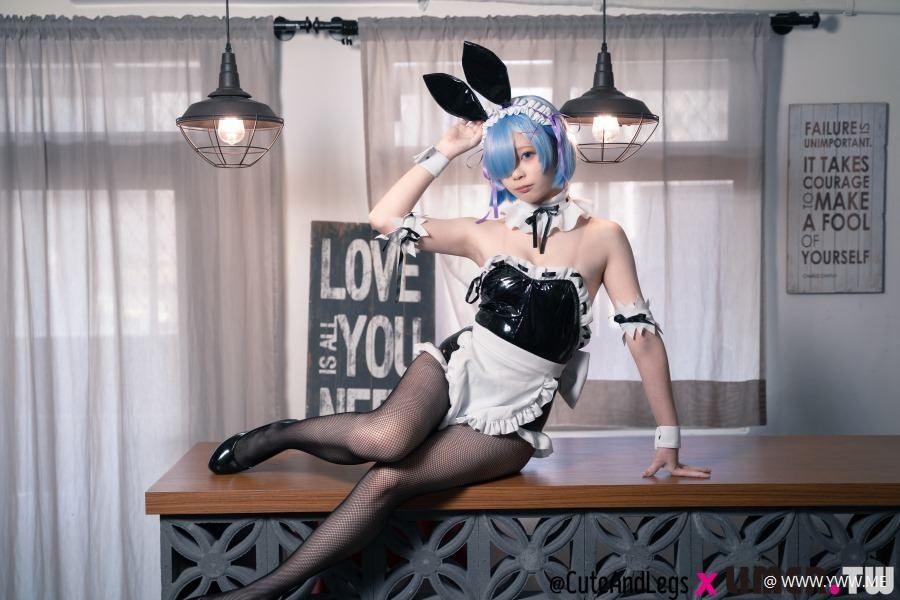 [台湾Limerence] 可爱的之之换上了兔女郎的装扮，你还能禁得住诱惑吗？雷姆-HDMISS