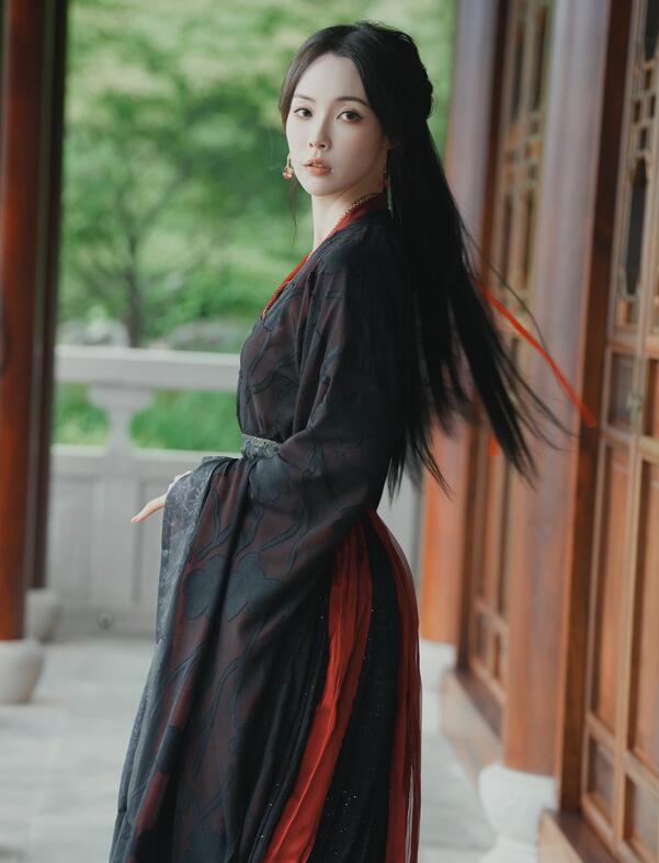 [YWW.ME] 2023.08.03 云为衫 Vi鸽_Vivian