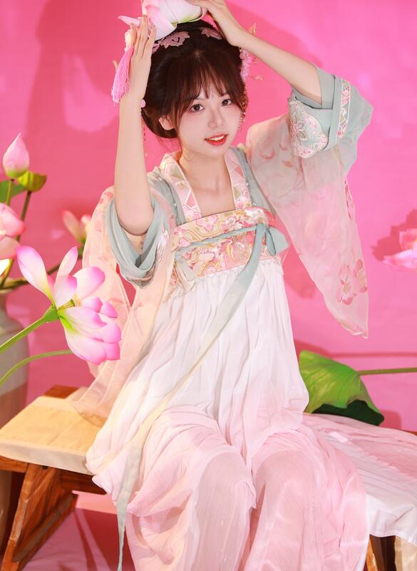[YWW.ME] 2023.08.12 小荷仙 暮烟色CC