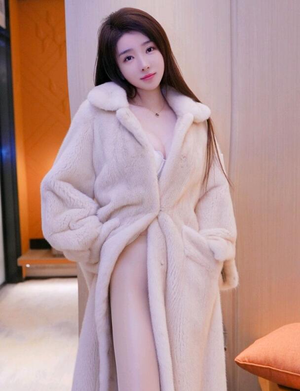 [XiuRen秀人网] 2024.01.24 No.8013 雨儿酱eve 丝袜美腿