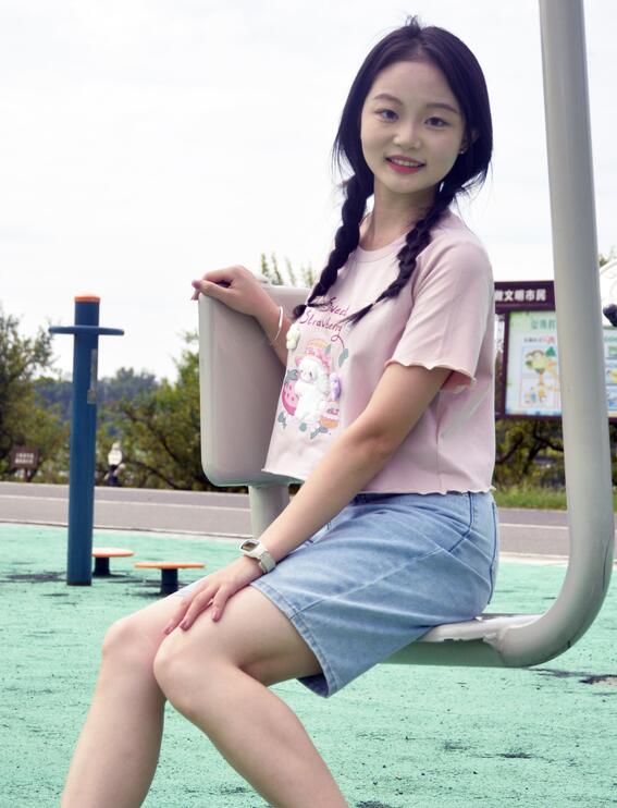 [初夏女神] 086 双双~【回到童年】还记得童年时代你身边的那位小女孩吗