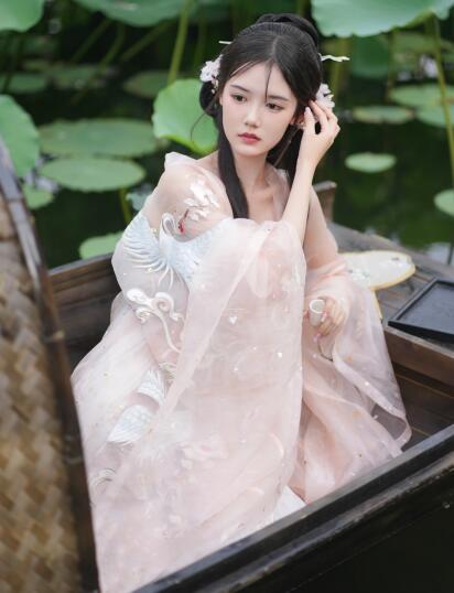 [YWW.ME] 2023.08.25 水面清圆一一风荷举 是鱼干啊～