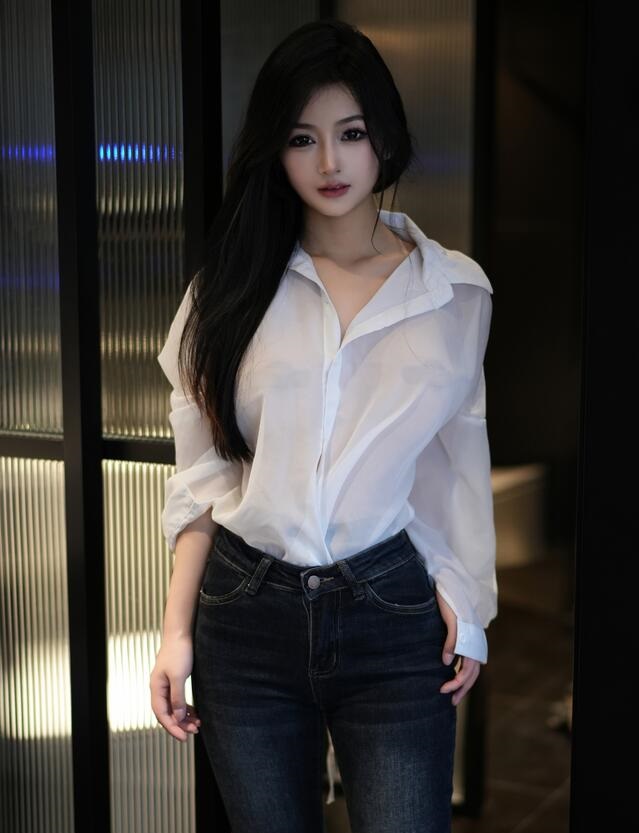 谭小灵 – 内购无水印 牛仔裤