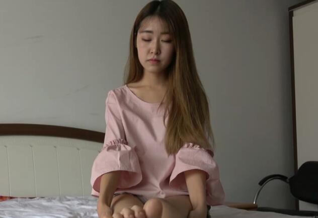 [K&M] Anna foot show