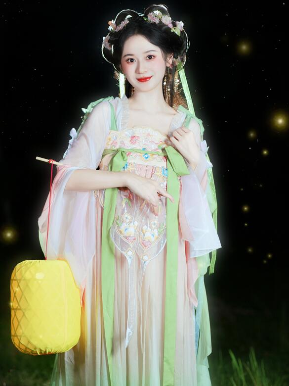 [YWW.ME] 2023.10.14 夏日萤火 薯片yoyi