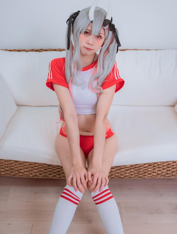 [台湾Limerence] 新人露露 二次元美少女，超白皙美腿x百鬼体操服