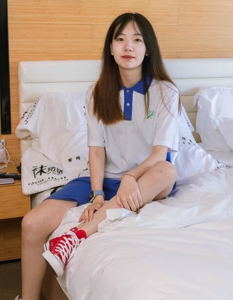 [BoBoSocks袜啵啵] NO.336 小甜豆-校服、帆布鞋、白棉袜、裸足（花絮版）