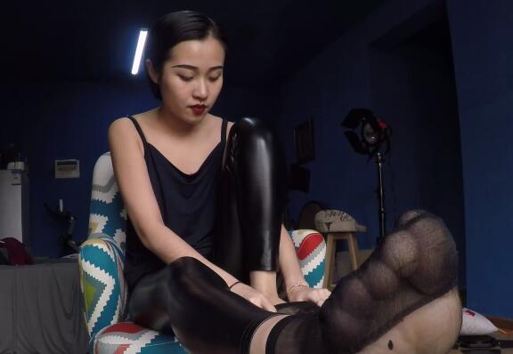 [A&F] Asian Beautiful Gir liduan barefoot foot 4K
