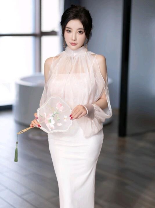 [XiuRen秀人网] 2024.03.26 No.8294 杨晨晨Yome 丝袜美腿