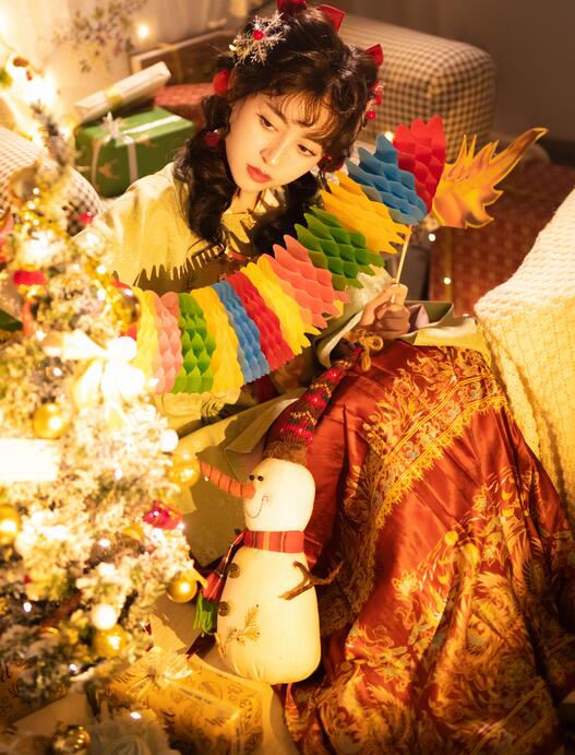 [YWW.ME] 2023.11.05 汉洋折中圣诞照 壹萱-