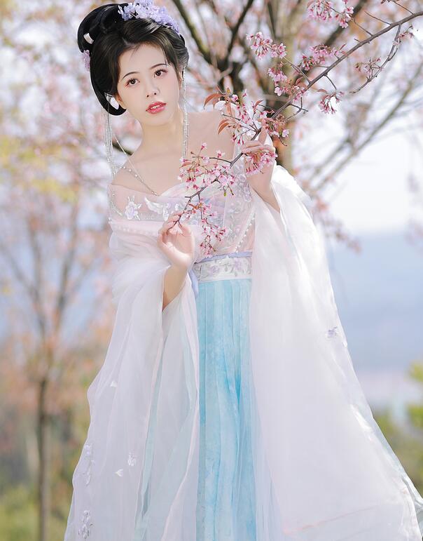 [YWW.ME] 2023.11.23 错过了长安古意，失约了洛阳花期 聒噪小羊