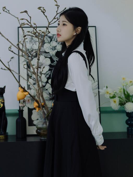 [YWW.ME] 2023.12.18 小黑裙 羊毛珊儿
