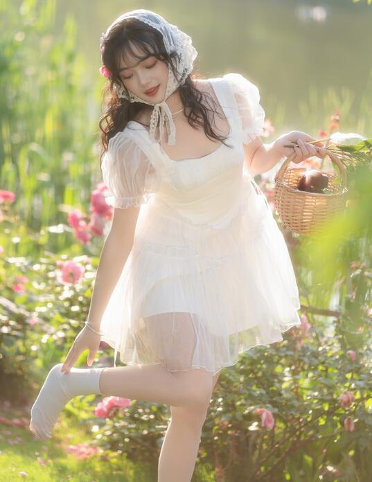 [YWW.ME] 2023.12.19 沉醉蔷薇花海 小欧O
