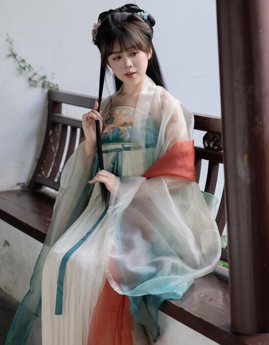 [YWW.ME] 2023.12.28 江南女孩独有的温婉 泡芙小方