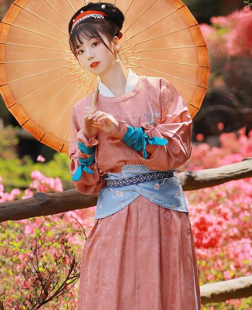 [YWW.ME] 2024.01.19 山花红 周周Ay
