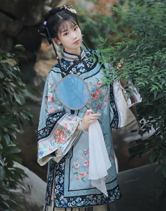 [YWW.ME] 2024.04.05 游园 周周Ay