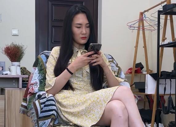 [A&F] New Sexy asia wusi`s barefoot dangling foot 4K
