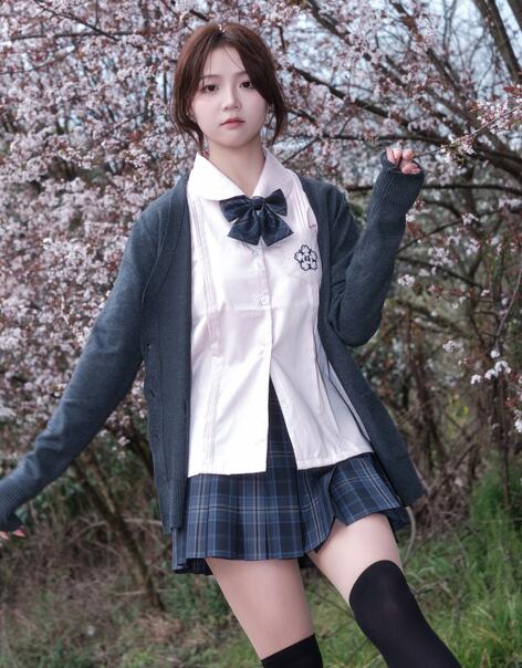 [YWW.ME] 2024.04.07 紫叶李jk 佳佳