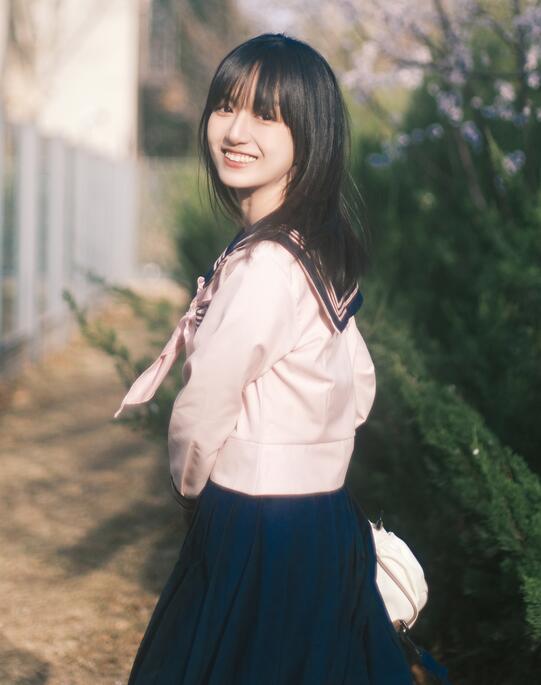 [YWW.ME] 2024.04.10 樱花树下樱花妹 非常亮