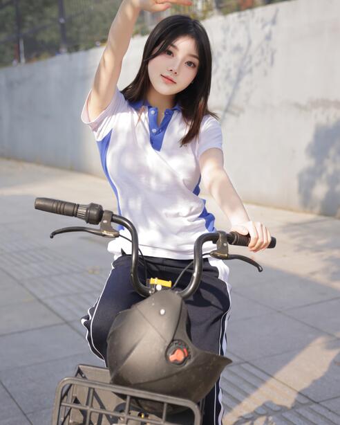 豆瓣酱 – 内购无水印 NO.7994 公交车
