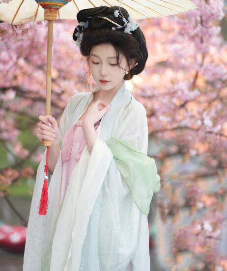 [YWW.ME] 2024.04.27 春樱 树芊忆