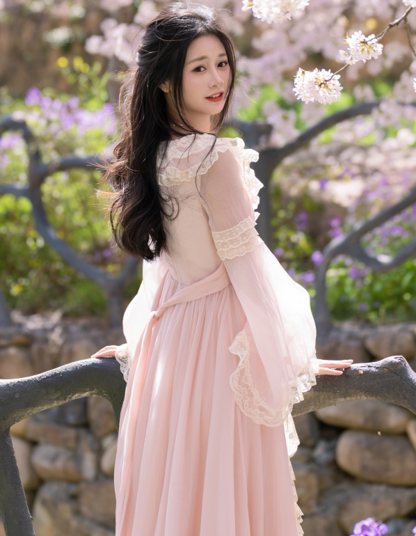 [YWW.ME] 2024.05.09 樱花树下的她 橙子舒