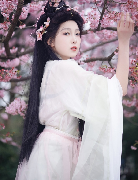 [YWW.ME] 2024.05.14 春天 树芊忆