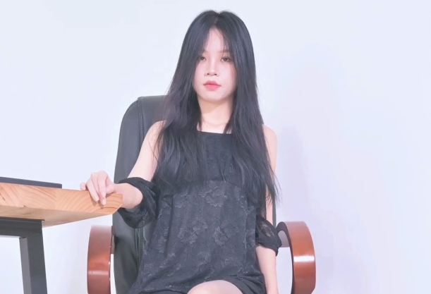 [SSA丝社] 短片 NO.443 橙子 黑色短裙