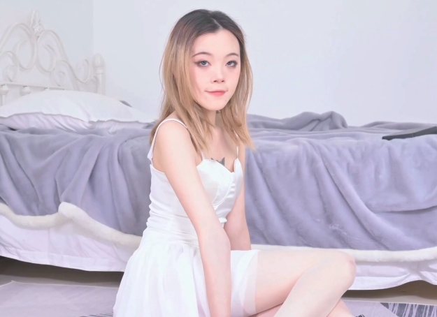 [SSA丝社] 短片 NO.450 梓琦 纯欲白短裙