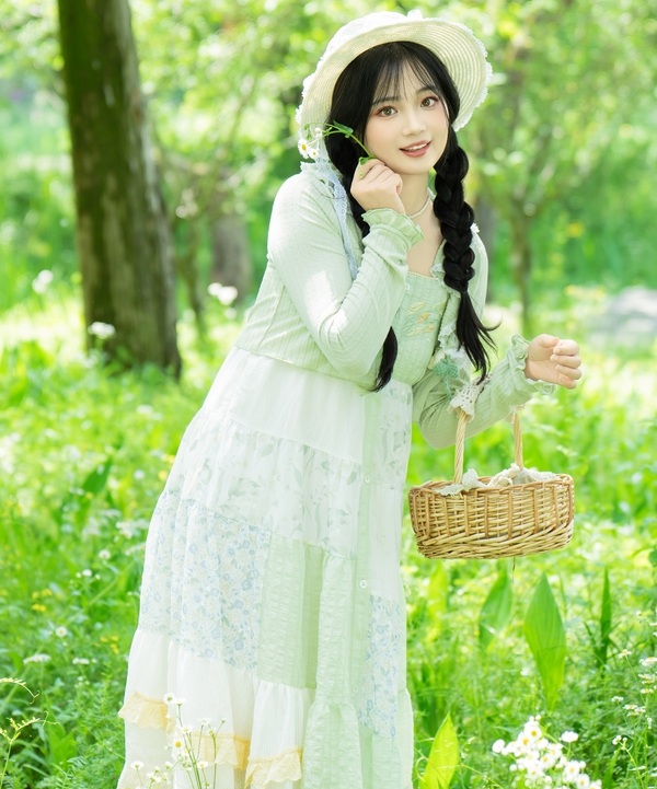 [YWW.ME] 2024.06.14 春日绿 小欧O