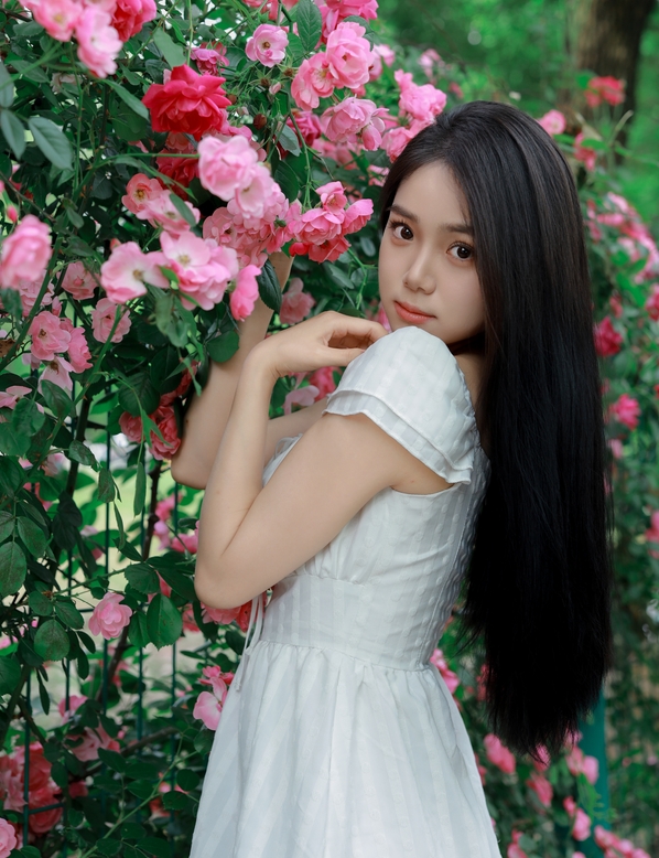 [YWW.ME] 2024.06.15 花墙 我不刷鸟