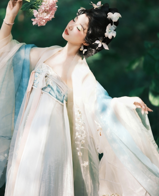 [YWW.ME] 2024.07.13 执花 果果