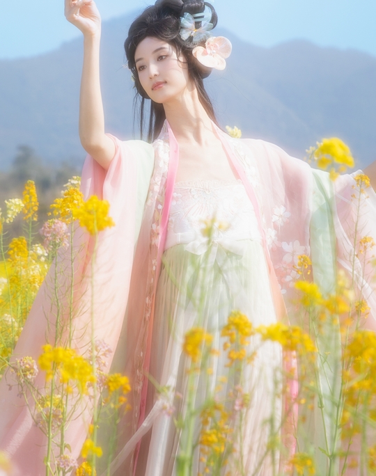 [YWW.ME] 2024.07.18 踏春去 阿潇