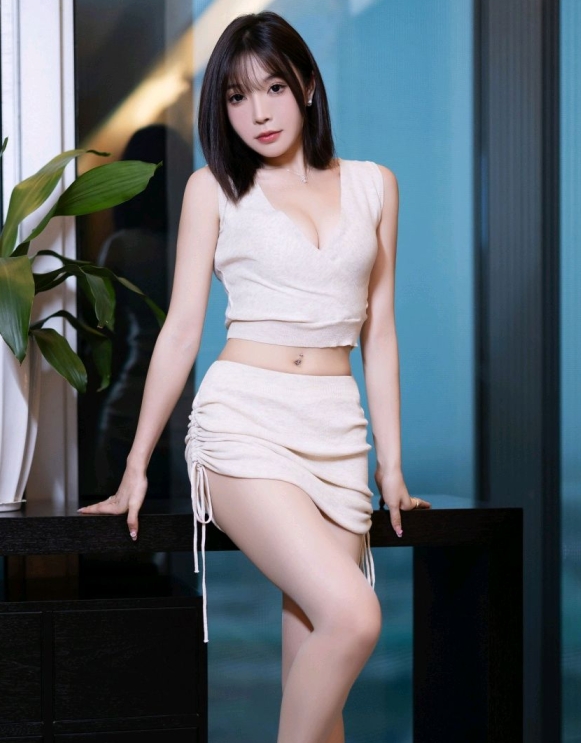 [XiuRen秀人网] 2024.10.16 No.9298 徐莉芝Booty 美腿丝袜
