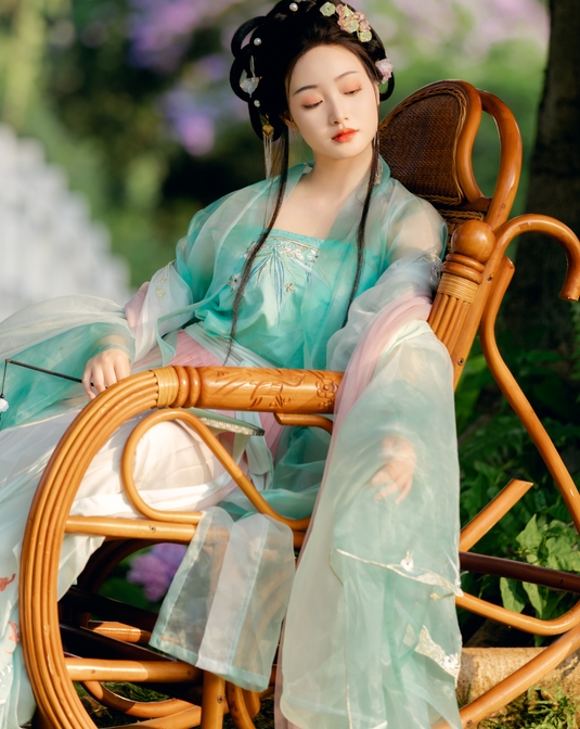 [YWW.ME] 2024.07.25 繁景琼花 凌子兮