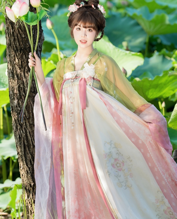 [YWW.ME] 2024.08.23 荷花精灵 赛的过西莉吗