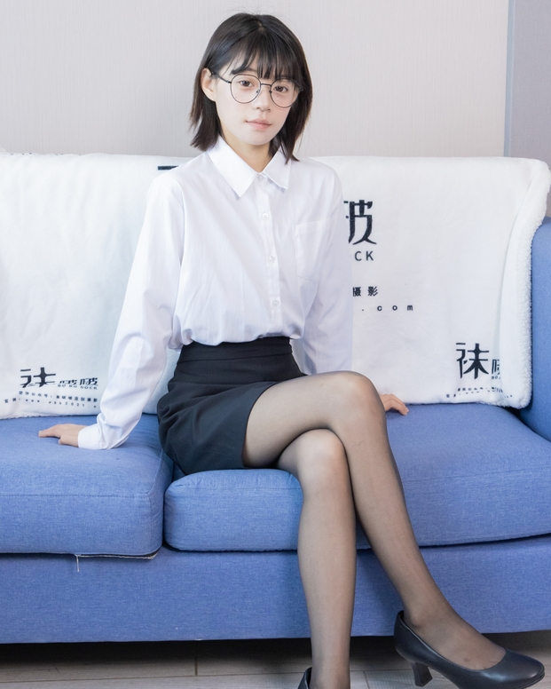 [BoBoSocks袜啵啵] NO.436 糯米-OL制服、两双平底鞋、薄黑丝（脚尖透明款）、厚肉丝（花絮版）
