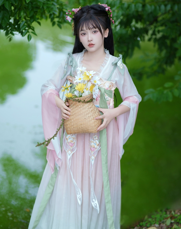 [YWW.ME] 2024.08.27 悠悠夏日长 小小雨